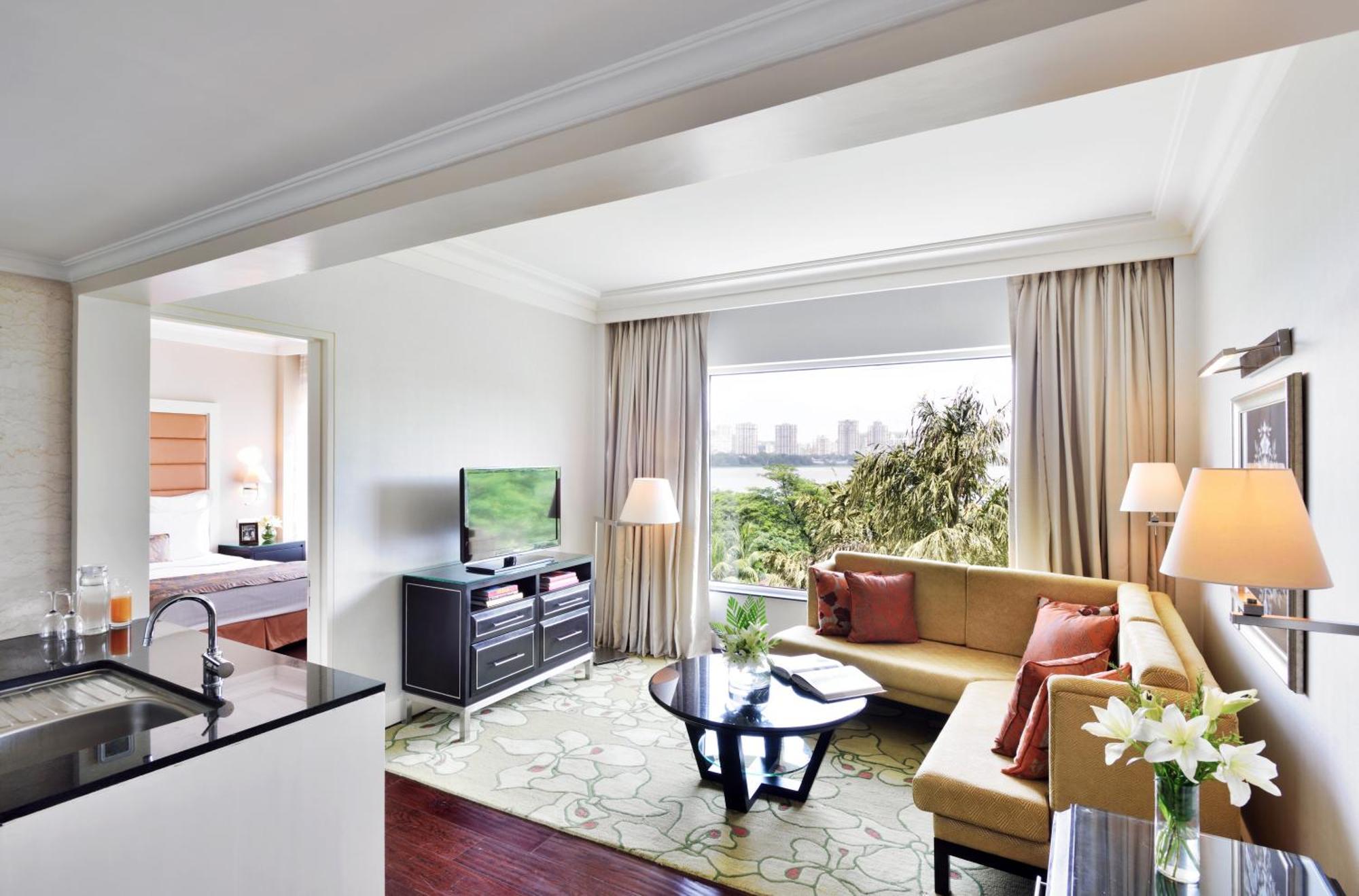 Marriott Executive Apartment - Lakeside Chalet, Мумбаї Екстер'єр фото
