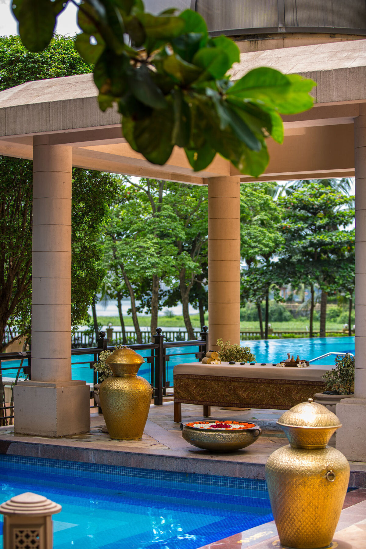 Marriott Executive Apartment - Lakeside Chalet, Мумбаї Екстер'єр фото